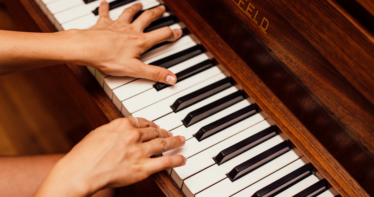 10 Musical Instrument Apps